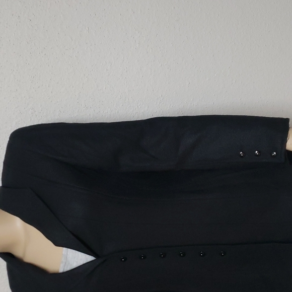 Carlisle, Women Blazer, Size 8 Color Black. - Picture 4 of 10